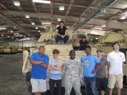 USO INTERNATIONAL TOUR PHOTOS