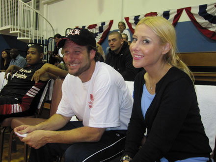 USO INTERNATIONAL TOUR PHOTOS